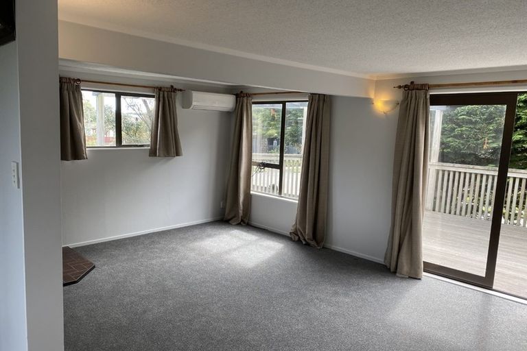 Photo of property in 10 Frances Street, Waikanae Beach, Waikanae, 5036