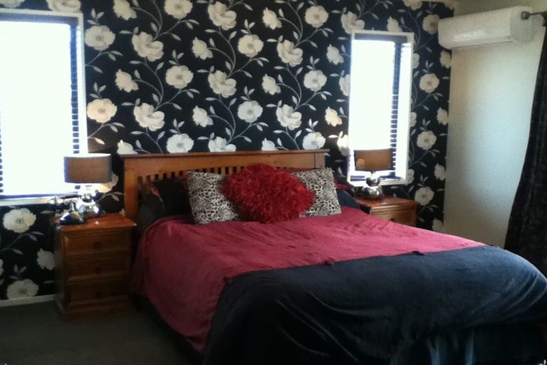 Photo of property in 13 Stonebridge Lane, Oxford, 7430