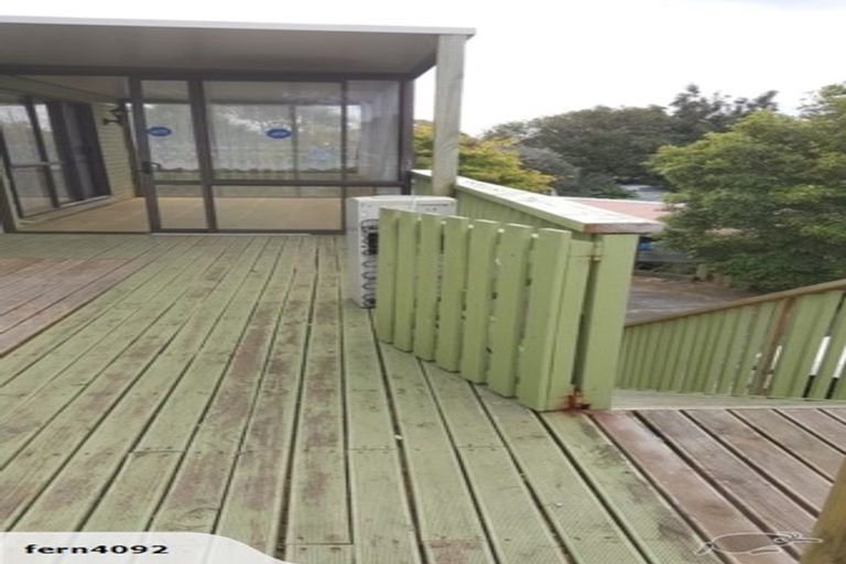 Photo of property in 337 Roscommon Road, Clendon Park, Auckland, 2103