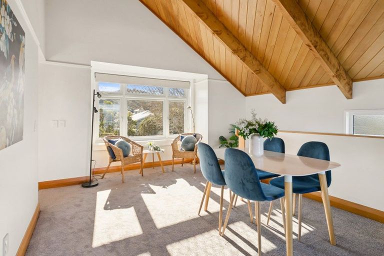 Photo of property in 79 Ranui Crescent, Khandallah, Wellington, 6035