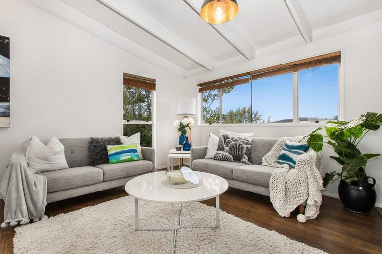 Photo of property in 118 Glengarry Road, Glen Eden, Auckland, 0602