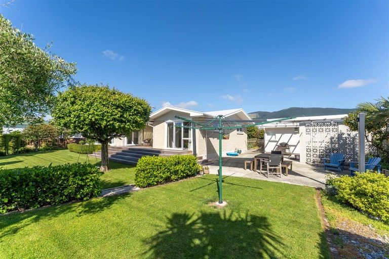 Photo of property in 9 Dryden Street, Stoke, Nelson, 7011