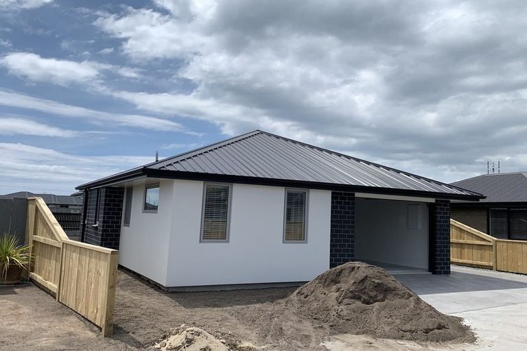Photo of property in 186 Te Okuroa Drive, Papamoa, 3118