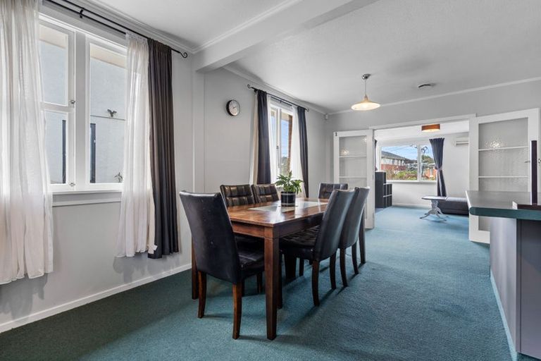 Photo of property in 102 Easther Crescent, Kew, Dunedin, 9012