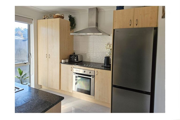 Photo of property in 2/335 Main South Road, Hornby, Christchurch, 8042