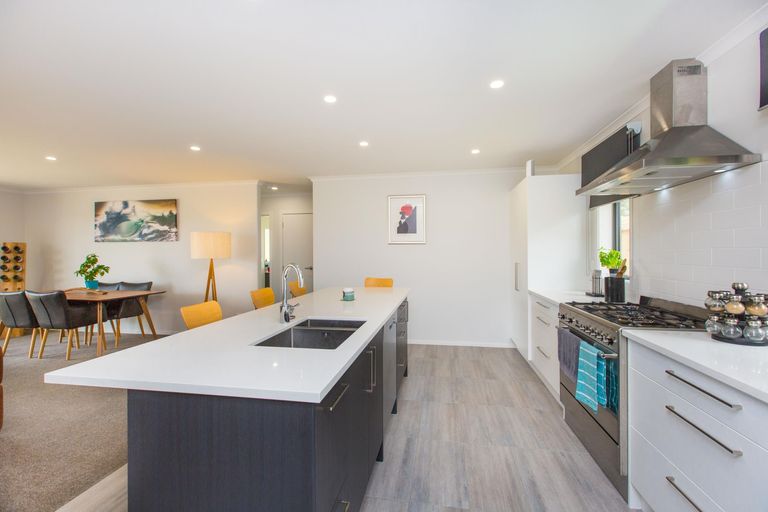 Photo of property in 7 Mahana Place, Raglan, 3225