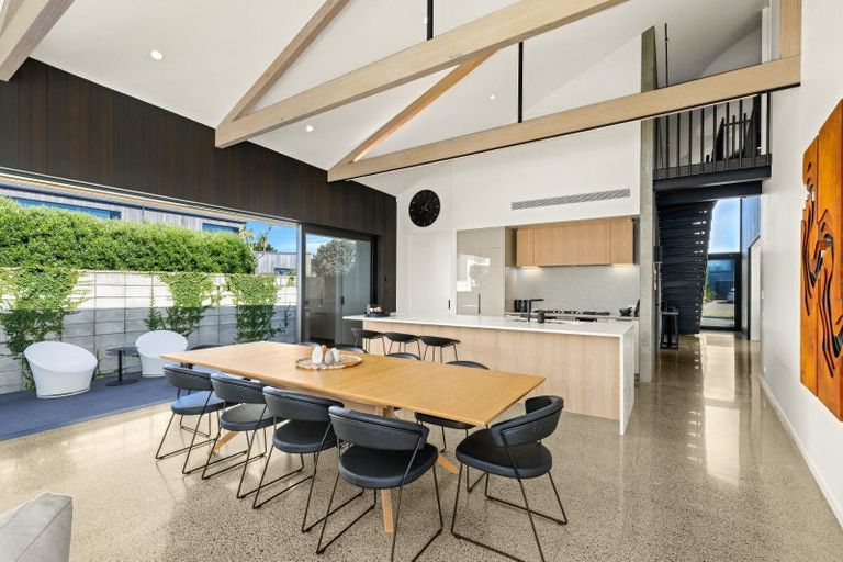 Photo of property in 31 Kewai Street, Omaha, 0986