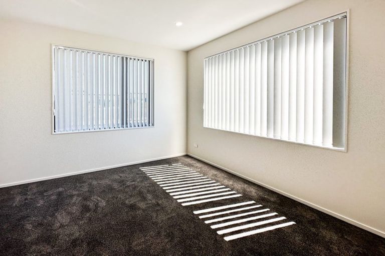 Photo of property in 2 Turbine Way, Hobsonville, Auckland, 0616