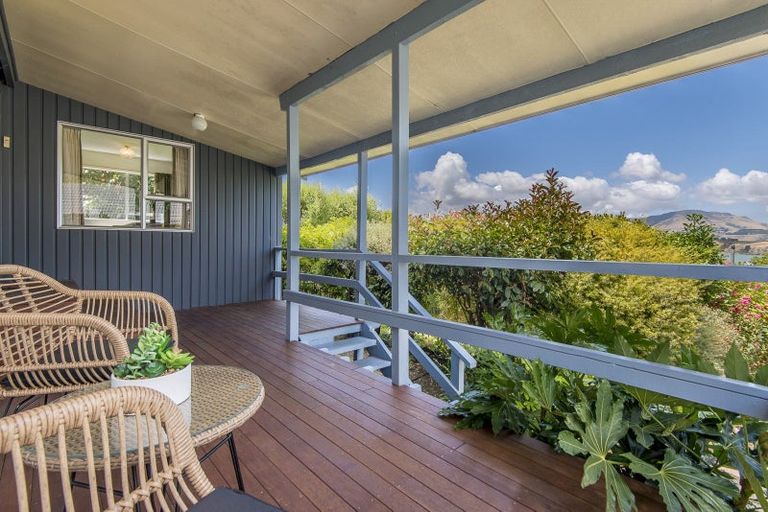 Photo of property in 18 Bayview Place, Cass Bay, Lyttelton, 8082
