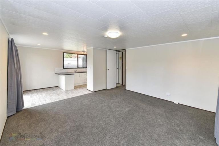 Photo of property in 36 Seaward Place, Wattle Downs, Auckland, 2103