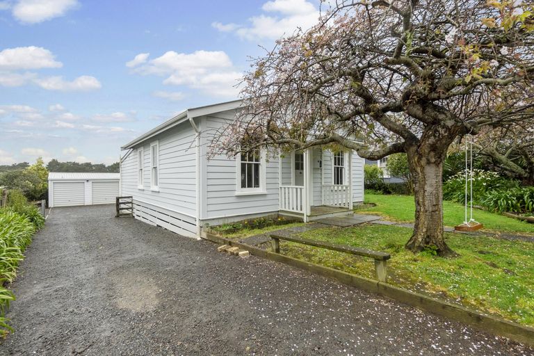 Photo of property in 22 Eynon Road, Morrinsville, 3300