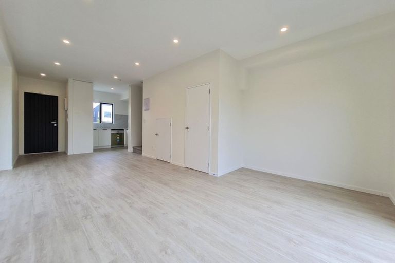 Photo of property in 6b Poruru Close, Papakura, 2110