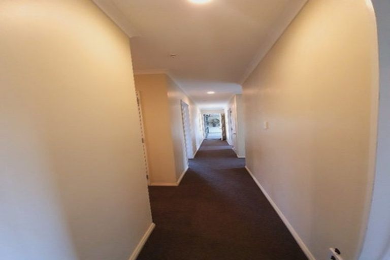 Photo of property in 16 Aufidius Place, Pukekohe, 2120