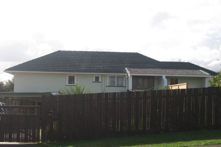 Photo of property in 4 Red Hill Road, Red Hill, Papakura, 2110