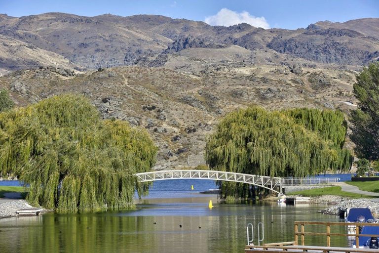 Photo of property in 21a Perriam Place, Mount Pisa, Cromwell, 9383