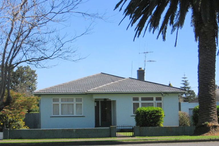 Photo of property in 35 Park Street, Foxton, 4814
