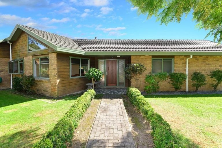 Photo of property in 54 Russell Road, Wainui, Silverdale, 0992