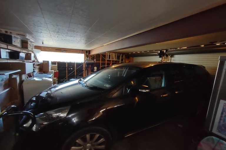 Photo of property in 11 Kinnel Grove, Papakowhai, Porirua, 5024