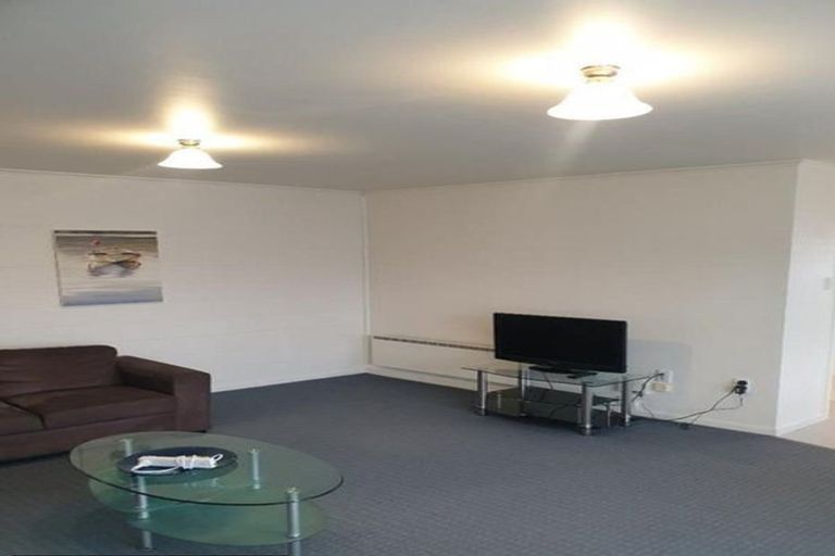 Photo of property in 11 Donald Street, Regent, Whangarei, 0112