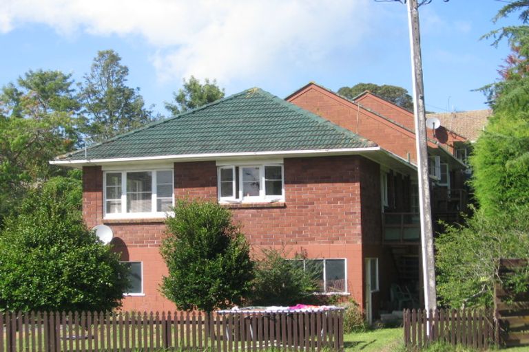 Photo of property in 162 Hutchinson Avenue, New Lynn, Auckland, 0600