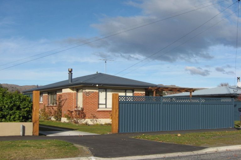 Photo of property in 29 Clutha Street, Alexandra, 9320