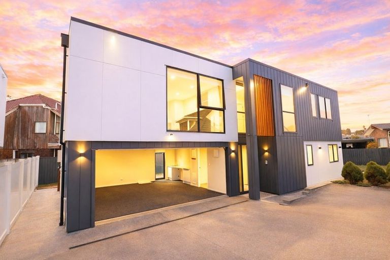 Photo of property in 4b The Parade, Bucklands Beach, Auckland, 2012