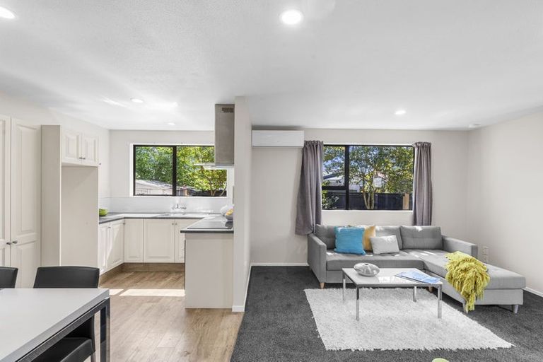 Photo of property in 2/35 Carnarvon Street, Linwood, Christchurch, 8062