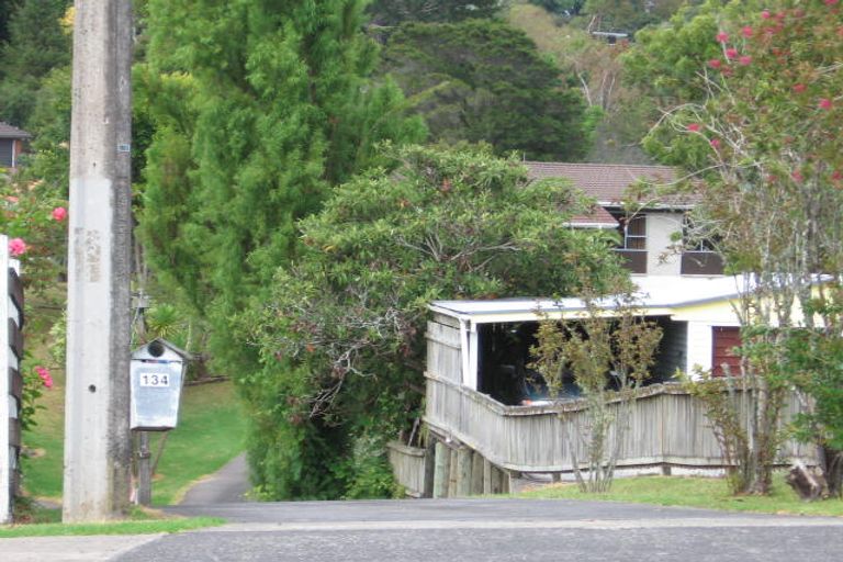 Photo of property in 134 Godley Road, Green Bay, Auckland, 0604