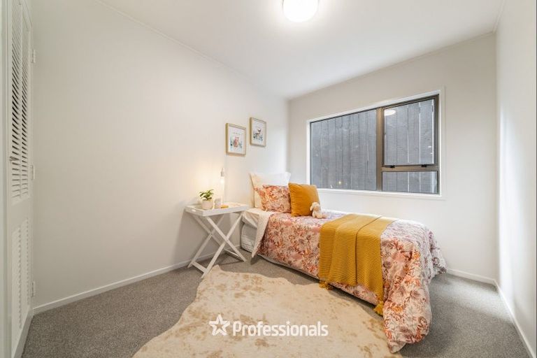 Photo of property in 2 Stanhope Grove, Korokoro, Lower Hutt, 5012