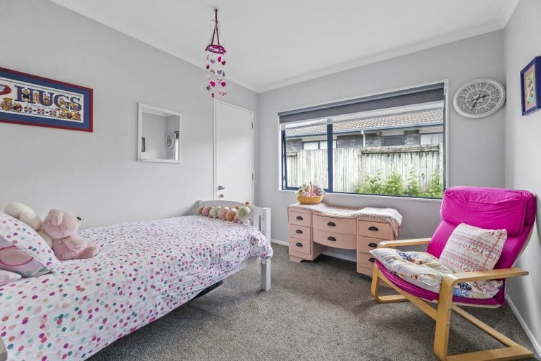 Photo of property in 17 Edward Payton Grove, Pukehangi, Rotorua, 3015