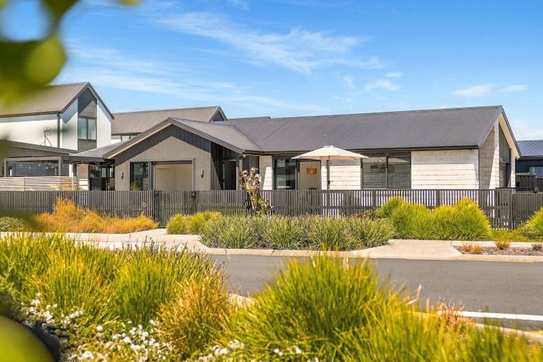 Photo of property in 1 Chrysler Street, Papamoa, 3118