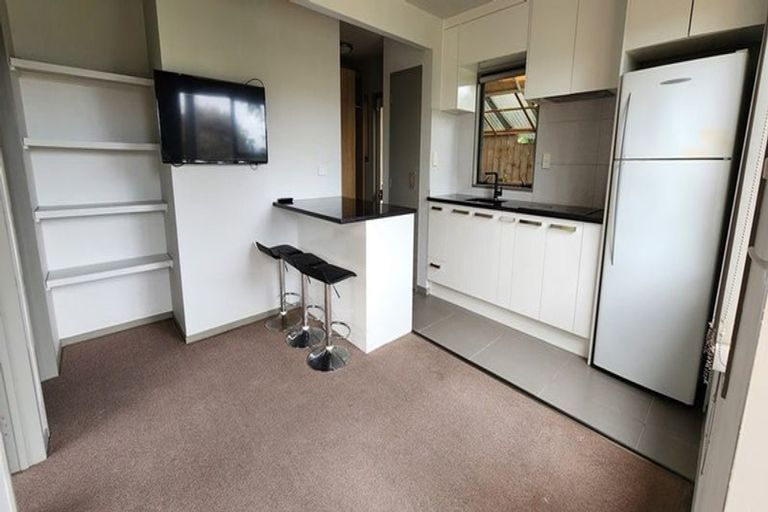 Photo of property in 14 Bruce Road, Glenfield, Auckland, 0629