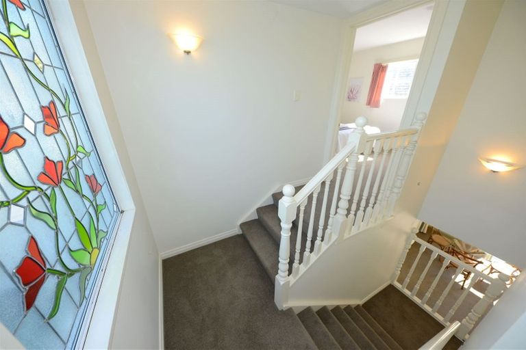 Photo of property in 233 Avonhead Road, Avonhead, Christchurch, 8042