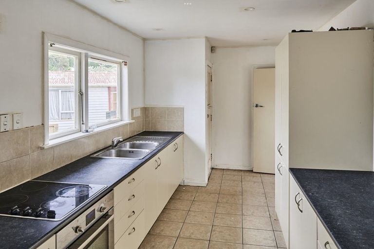 Photo of property in 5 Puriri Street, Wainuiomata, Lower Hutt, 5014