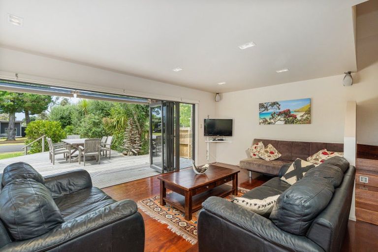 Photo of property in 230 Waimaire Avenue, Matarangi, Whitianga, 3592