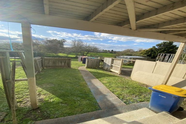 Photo of property in 29 Golf Road, New Lynn, Auckland, 0600