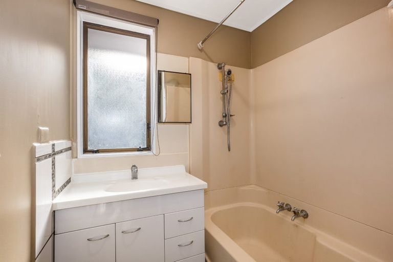 Photo of property in 30 Owhiti Street, Titahi Bay, Porirua, 5022