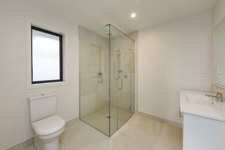 Photo of property in 13 Grand Oaks Drive, Awapuni, Palmerston North, 4412