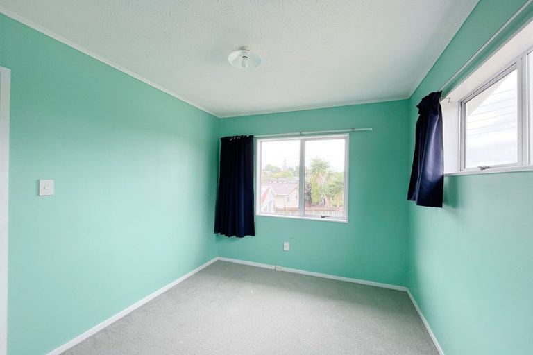Photo of property in 6 Alidade Place, Massey, Auckland, 0614