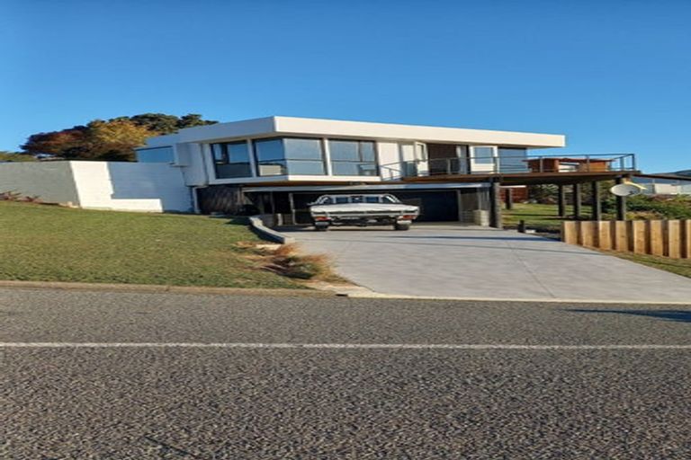 Photo of property in 72 Cannon Hill Crescent, Mount Pleasant, Christchurch, 8081