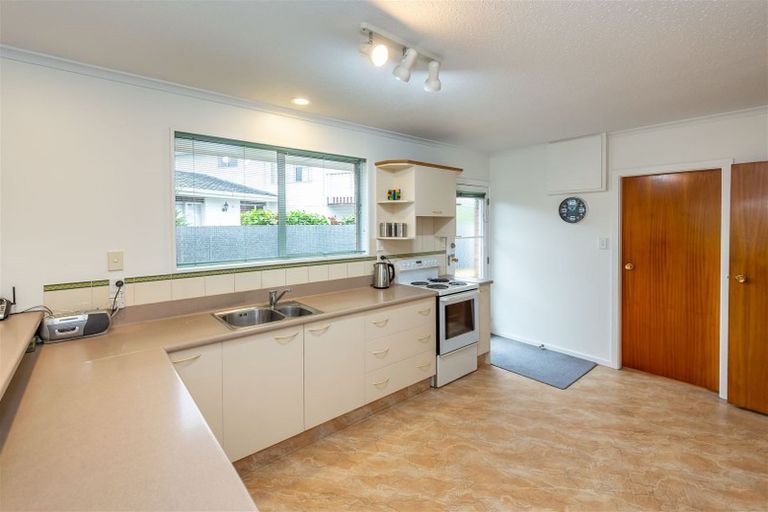 Photo of property in 22 Bucknell Street, Sockburn, Christchurch, 8042