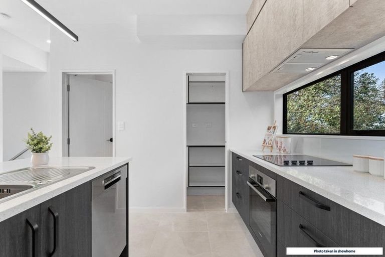 Photo of property in 6/18 Hetherington Road, Ranui, Auckland, 0612