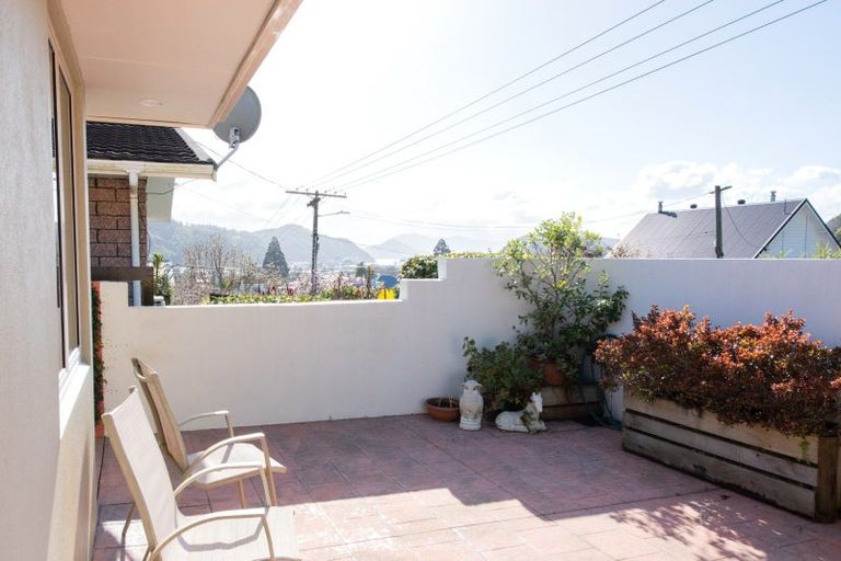 Photo of property in 75 Kent Street, Picton, 7220