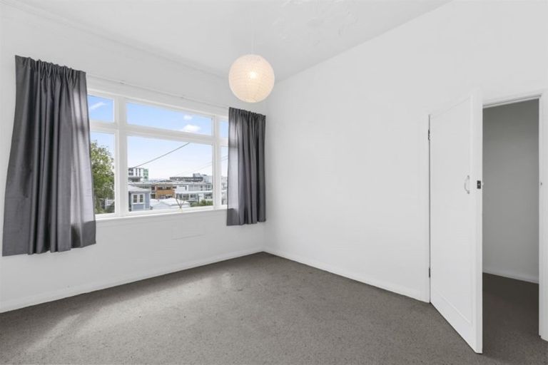Photo of property in 27 Arlington Street, Mount Cook, Wellington, 6011