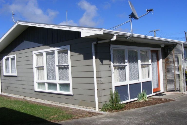Photo of property in 8 Liddell Street, Hillcrest, Auckland, 0627