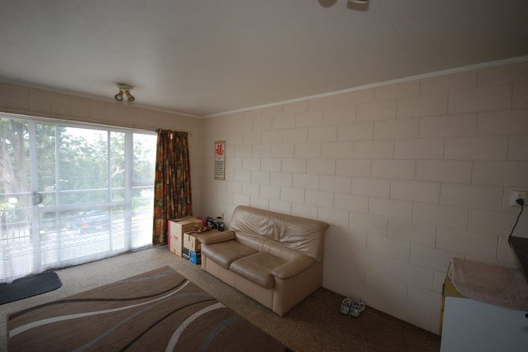 Photo of property in 8/19a Verbena Road, Birkdale, Auckland, 0626