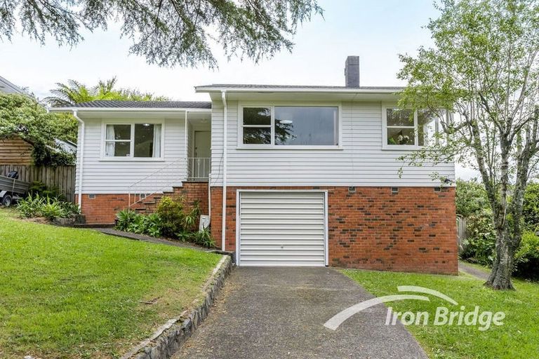 Photo of property in 39 Lynden Avenue, Hillcrest, Auckland, 0627