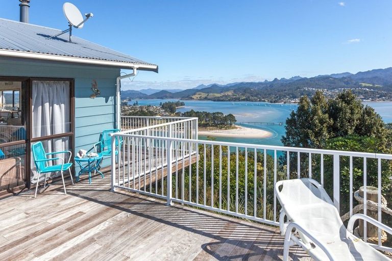 Photo of property in 194 Paku Drive, Tairua, 3508