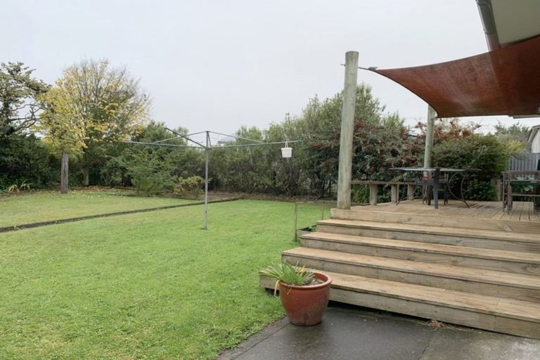 Photo of property in 1 Mcgreevy Street, Waipawa, 4210