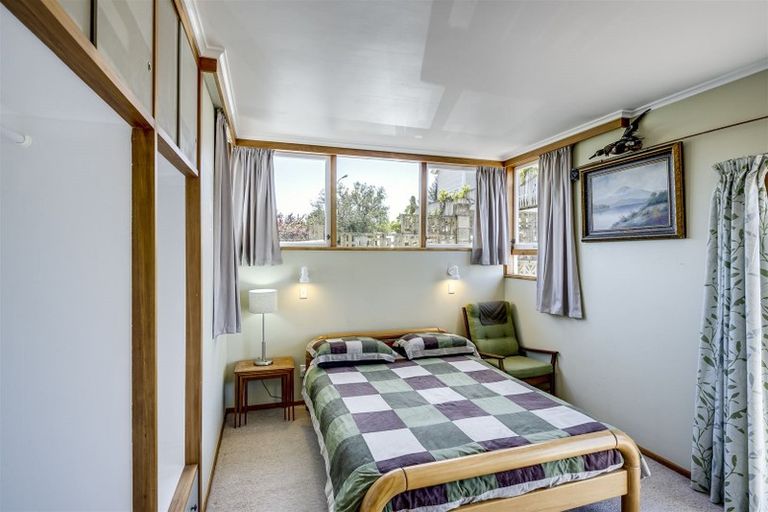 Photo of property in 32 May Avenue, Hospital Hill, Napier, 4110